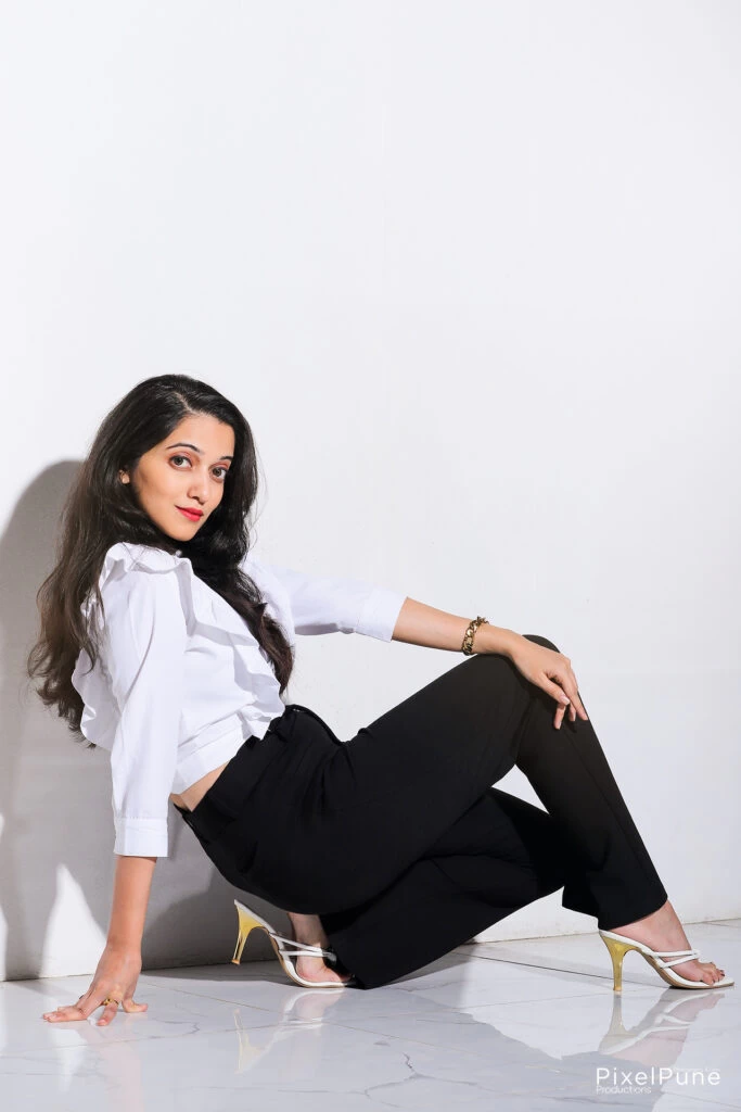 Manasi Patwardhan White Casual Look