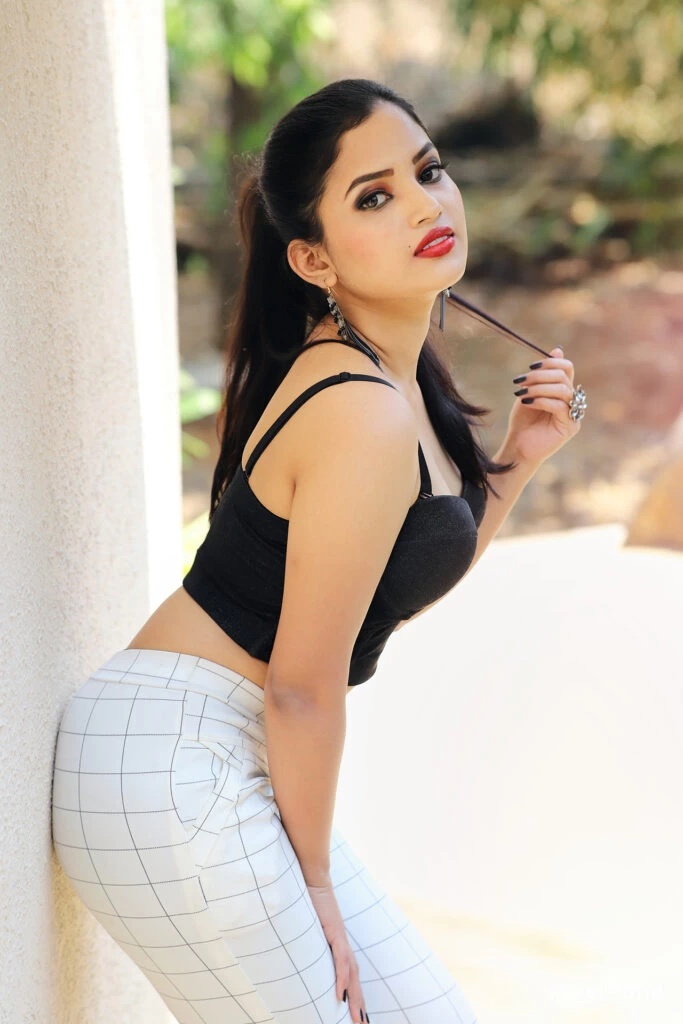 Rajeshwari Kharat known as Shalu in bold black croptop