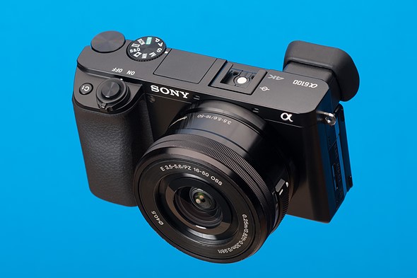 Sony A6100